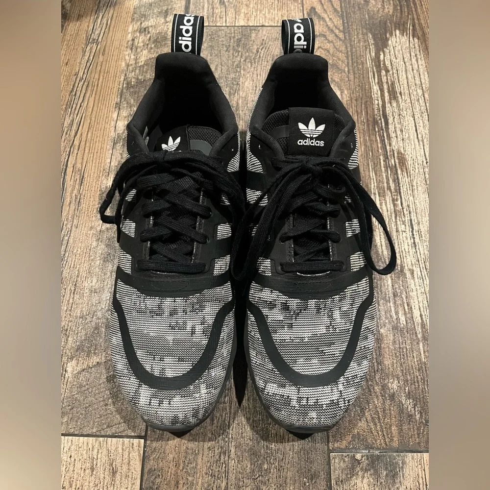 Men’s Sz 10.5 Adidas Mens Multix GZ5477 Gray Running Shoes Sneakers.‎
